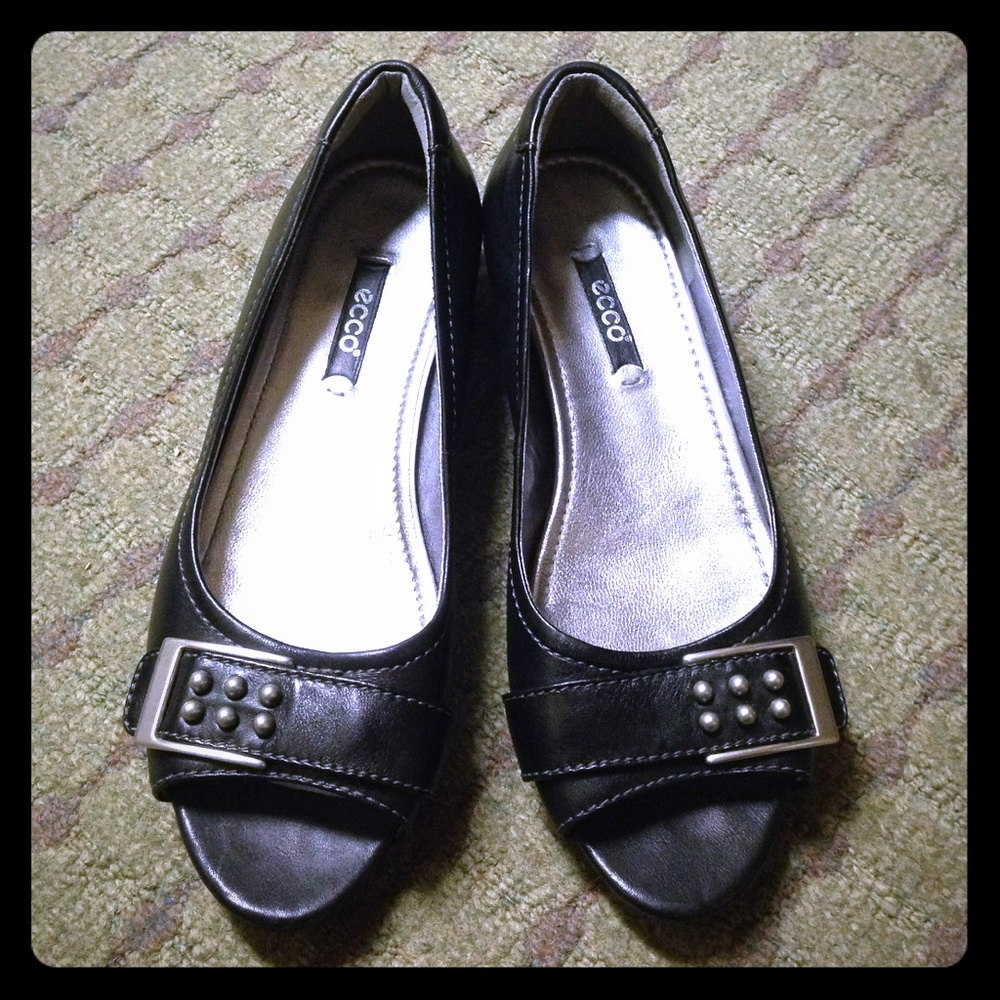 Ecco black leather open toe wedge ballet flats